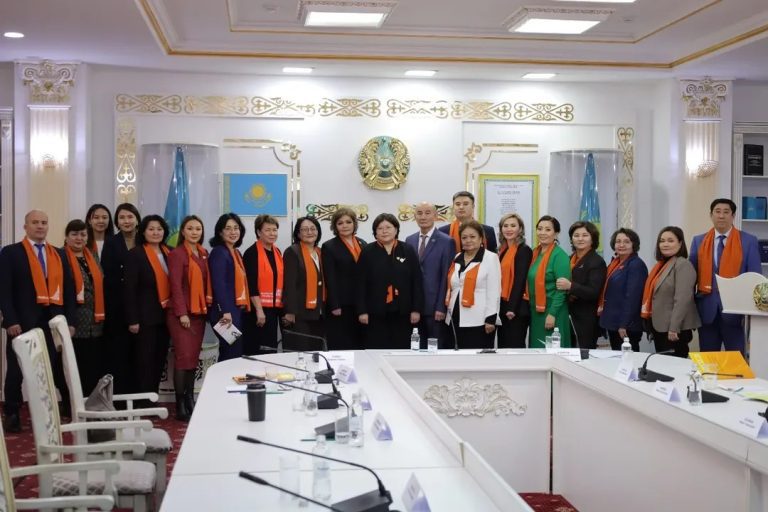 photo_5287646775298690633_y